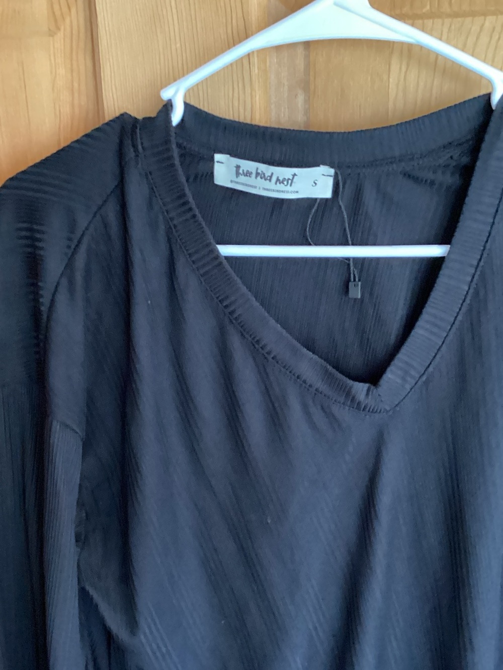 Three Bird Nest Black Ribbed V-Neck Tunic Top - Picture 1 of 9